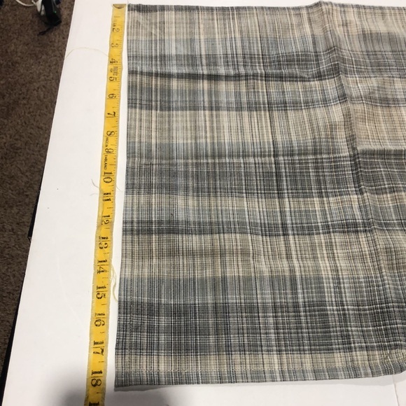 Set of four blue and tan plaid cotton napkins - Picture 5 of 6
